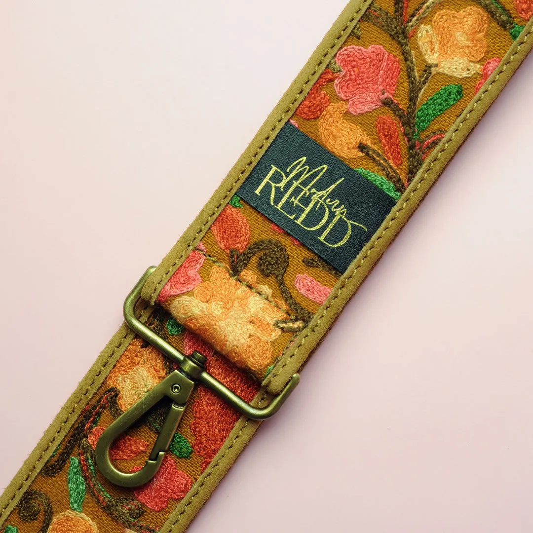 Artisan Redd Granola Beige Retro Embroidered Shoulder Strap