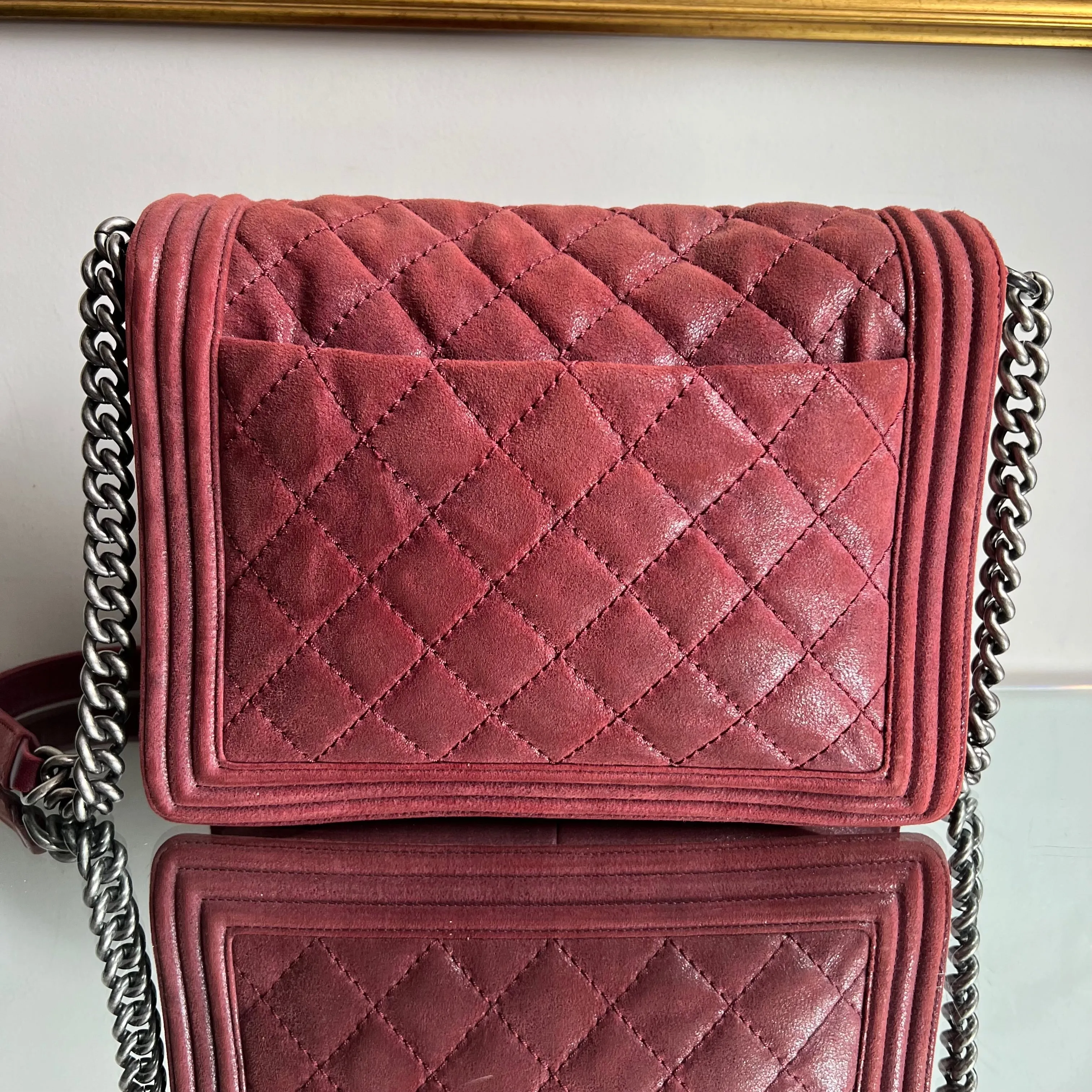 Bolsa Chanel Boy em Camurça Vinho