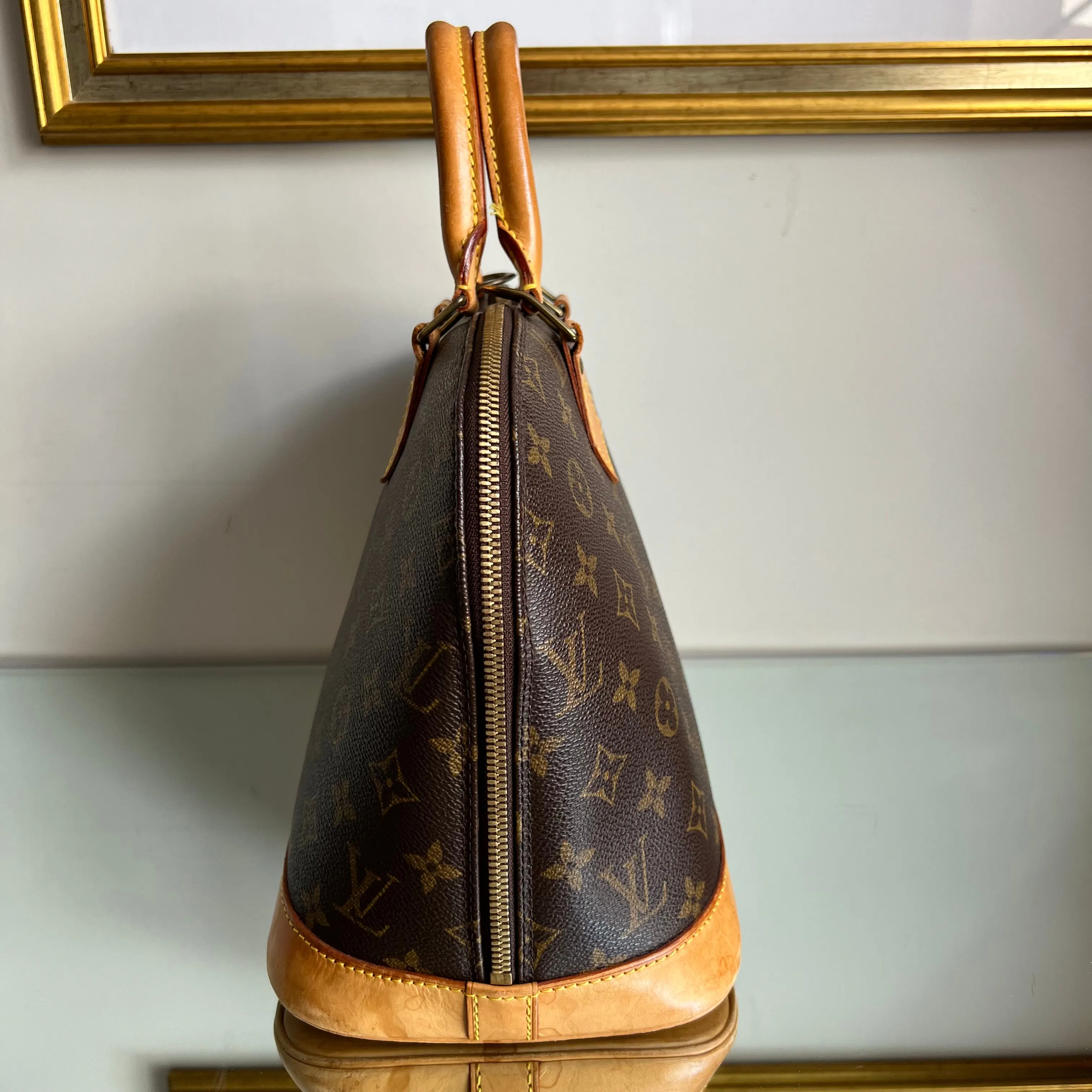 Bolsa Louis Vuitton Alma Monograma