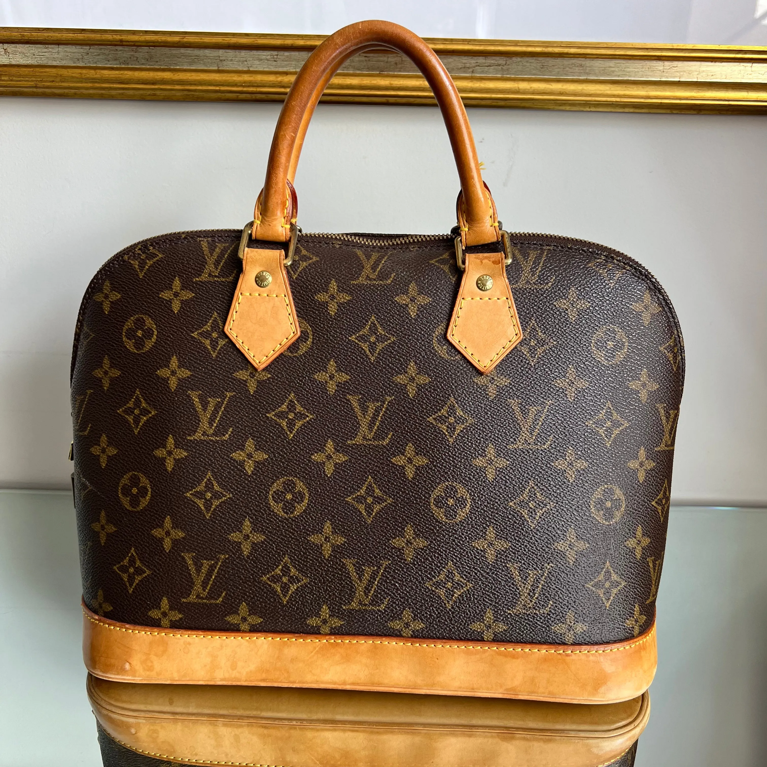 Bolsa Louis Vuitton Alma Monograma