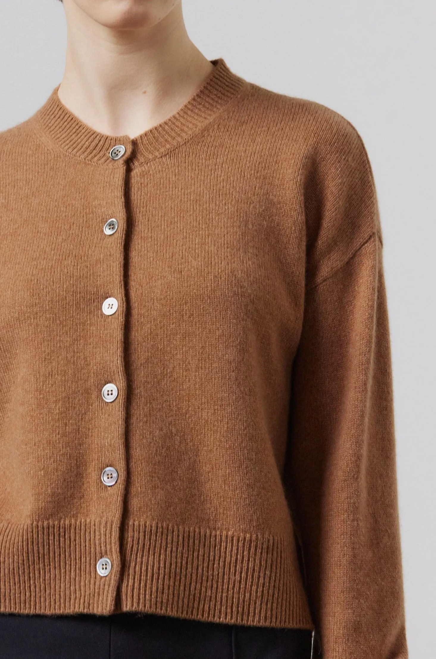 Boxy Cashmere Cardigan - Tan