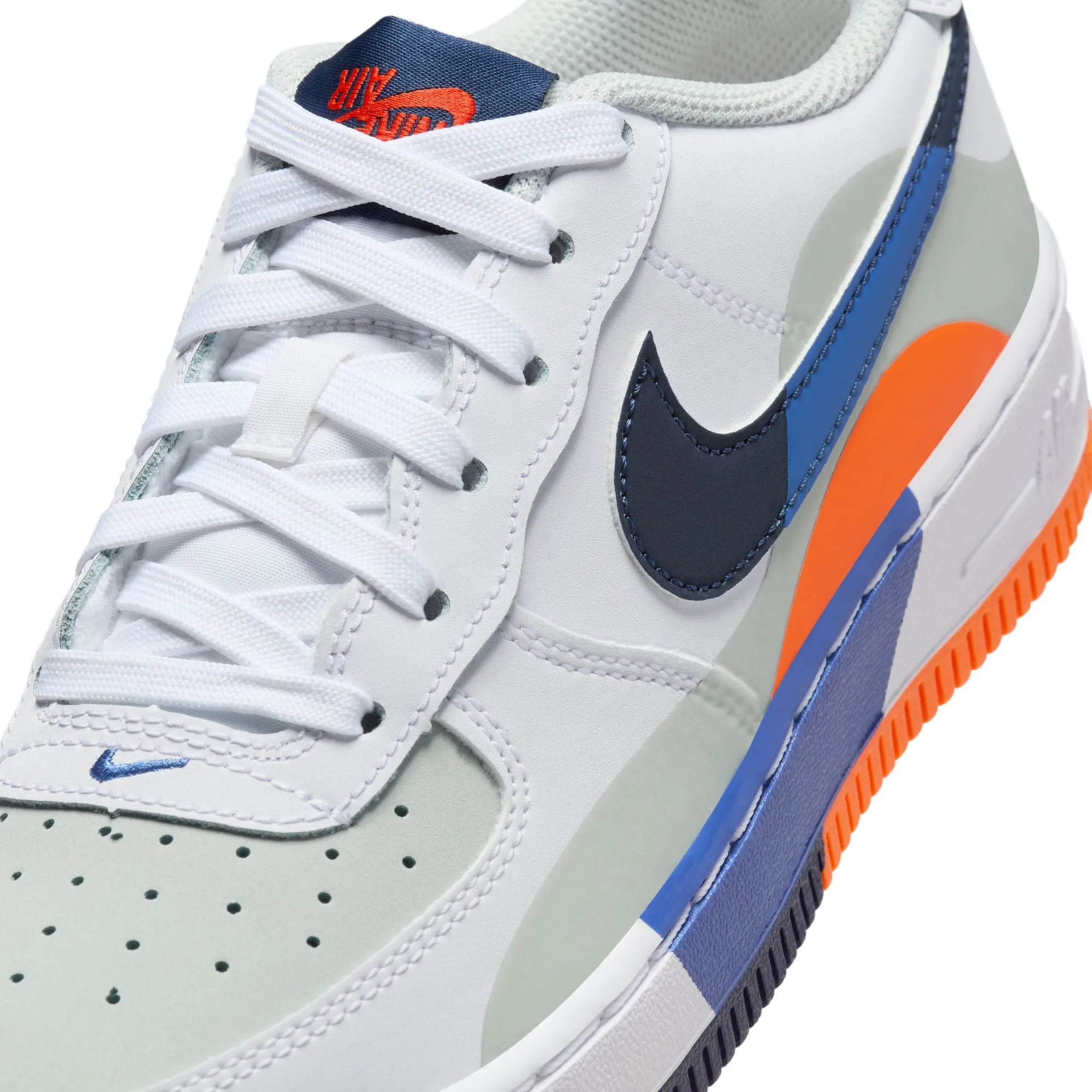 Boy's Nike Youth Air Force 1 LV8