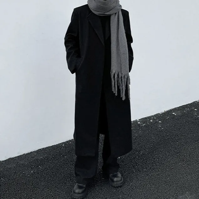 Buttonless Padded Shoulder Mid-length Wool Coat