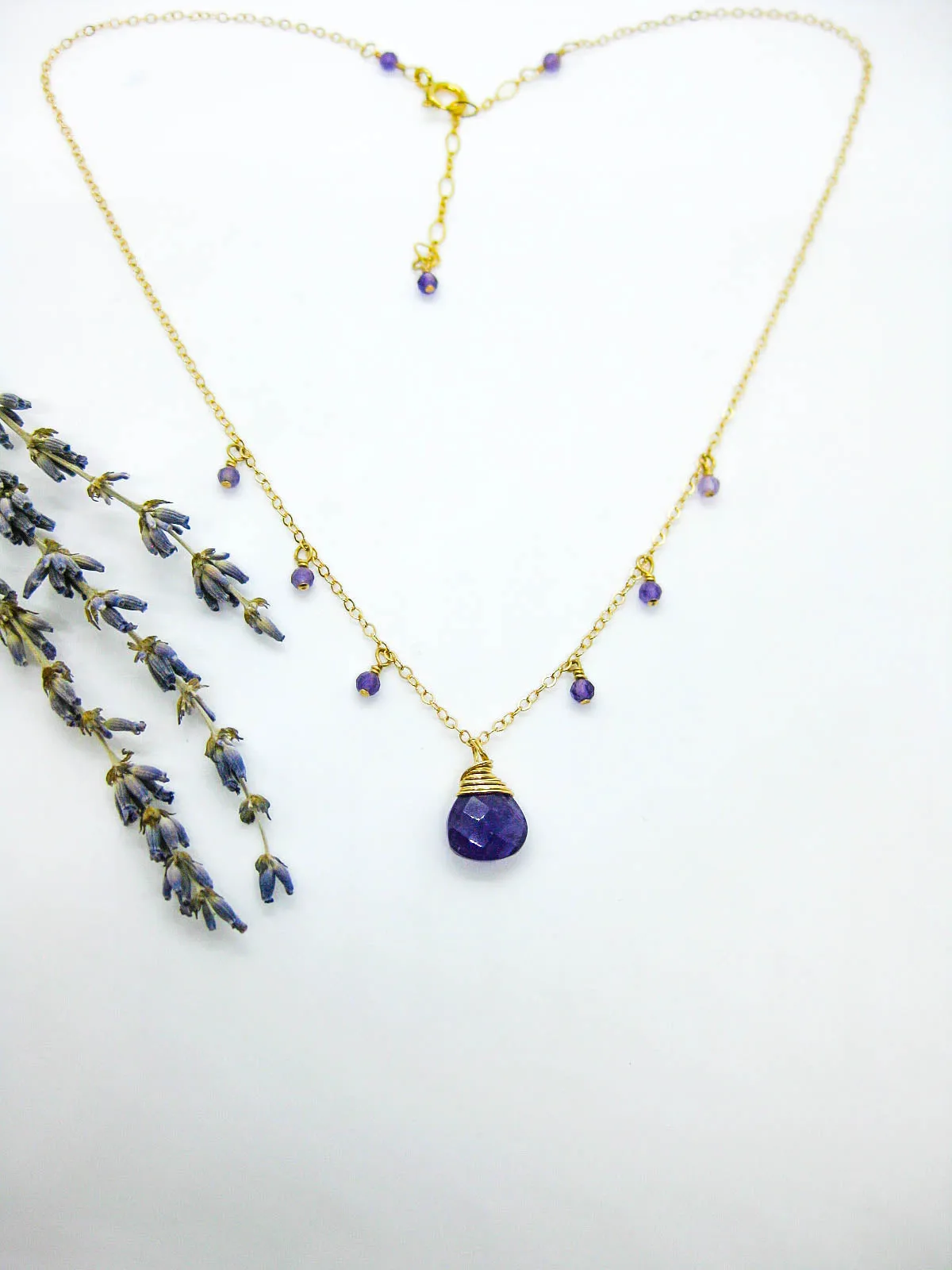 Chamomile: Amethyst Necklace - n572