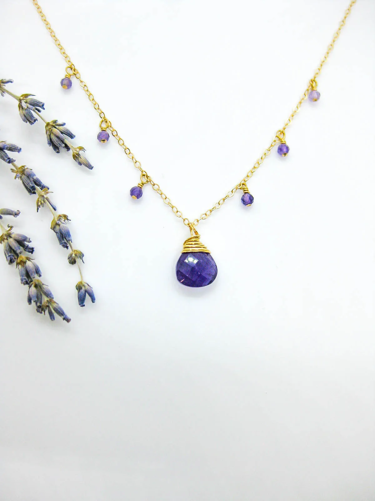 Chamomile: Amethyst Necklace - n572