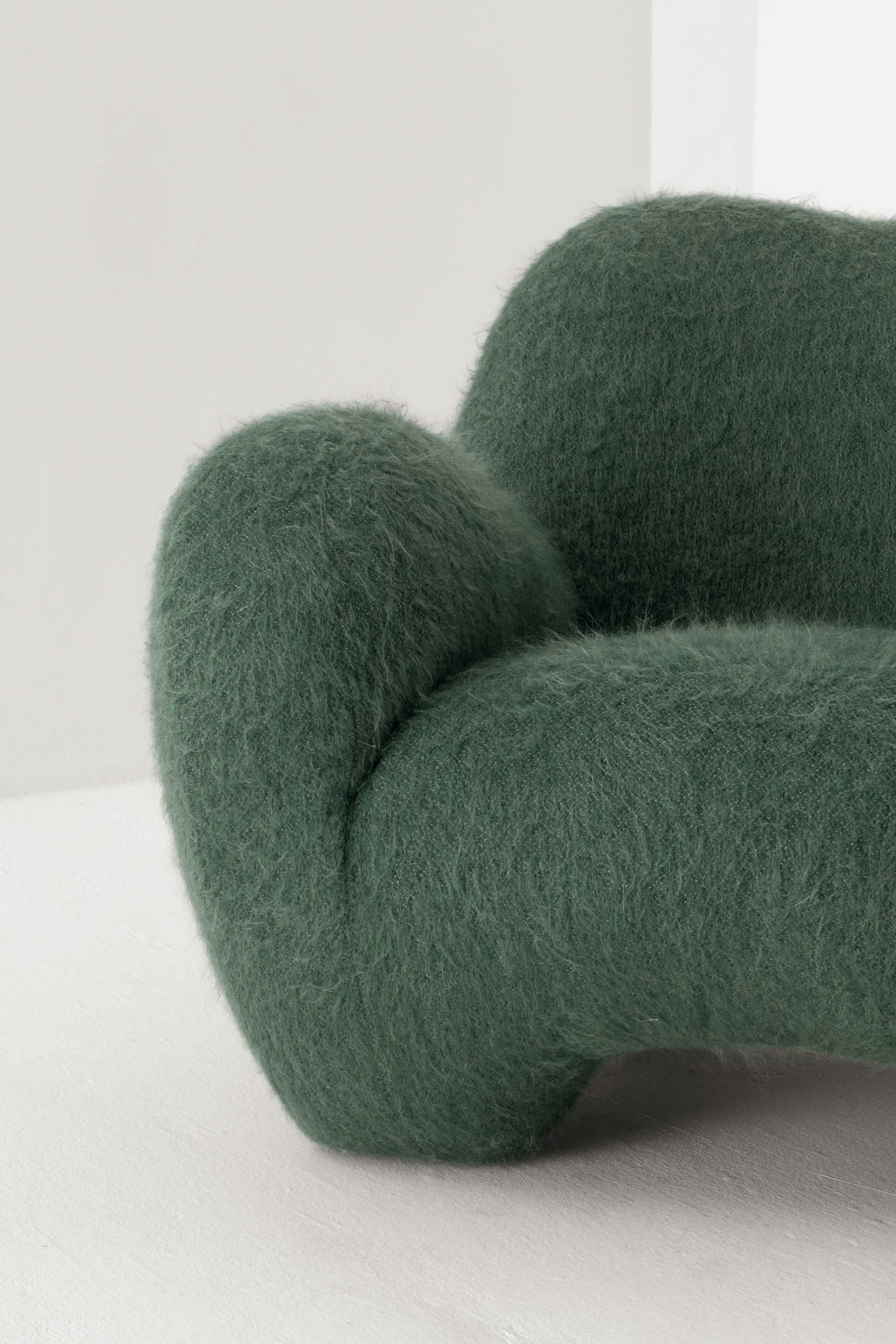 GUMMY ARMCHAIR / YETI GIBOULEE