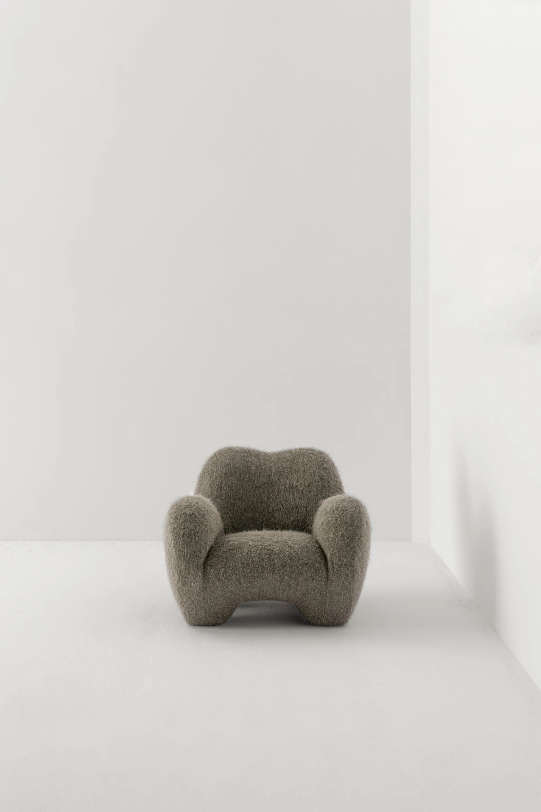 GUMMY ARMCHAIR / YETI HERISSON