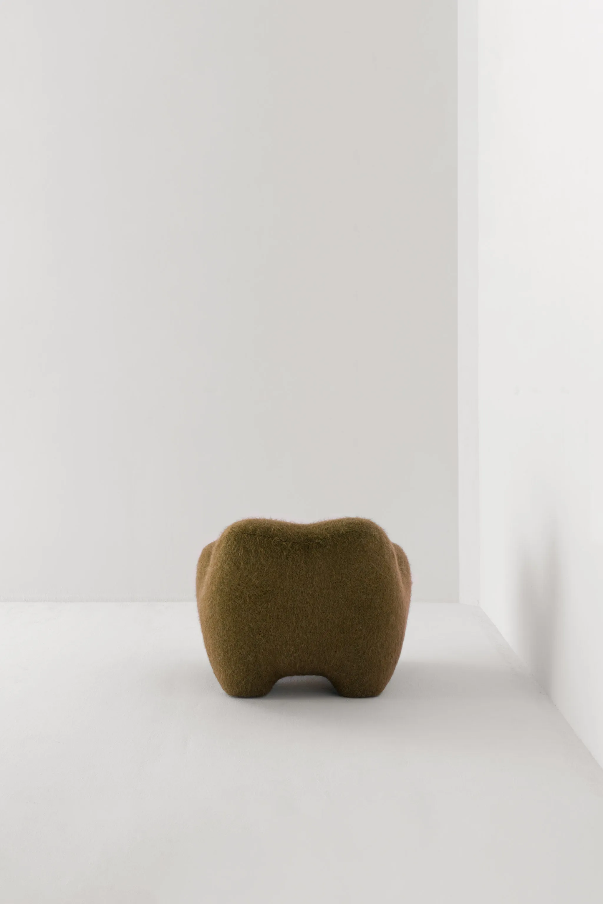 GUMMY ARMCHAIR / YETI OLIVE