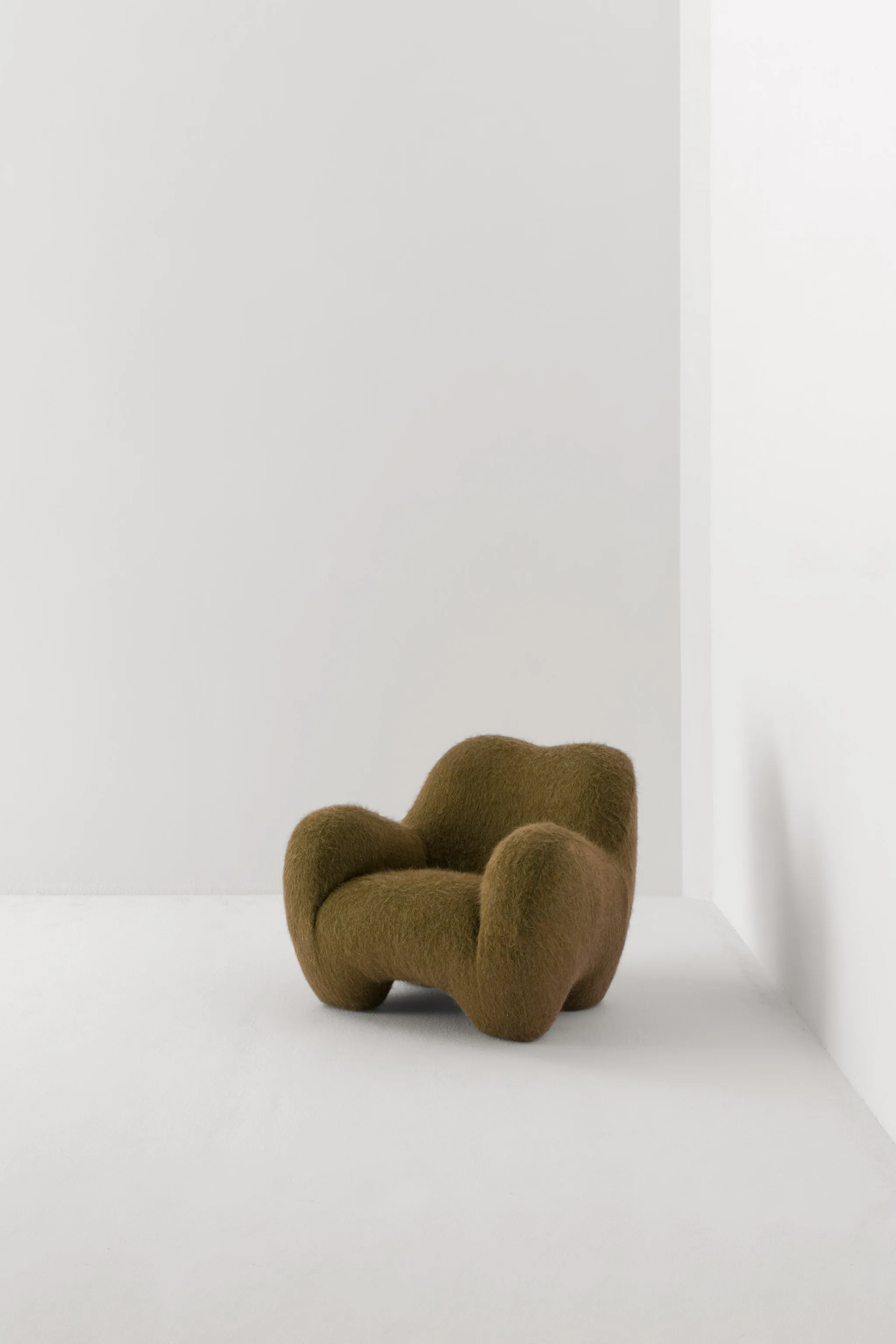 GUMMY ARMCHAIR / YETI OLIVE