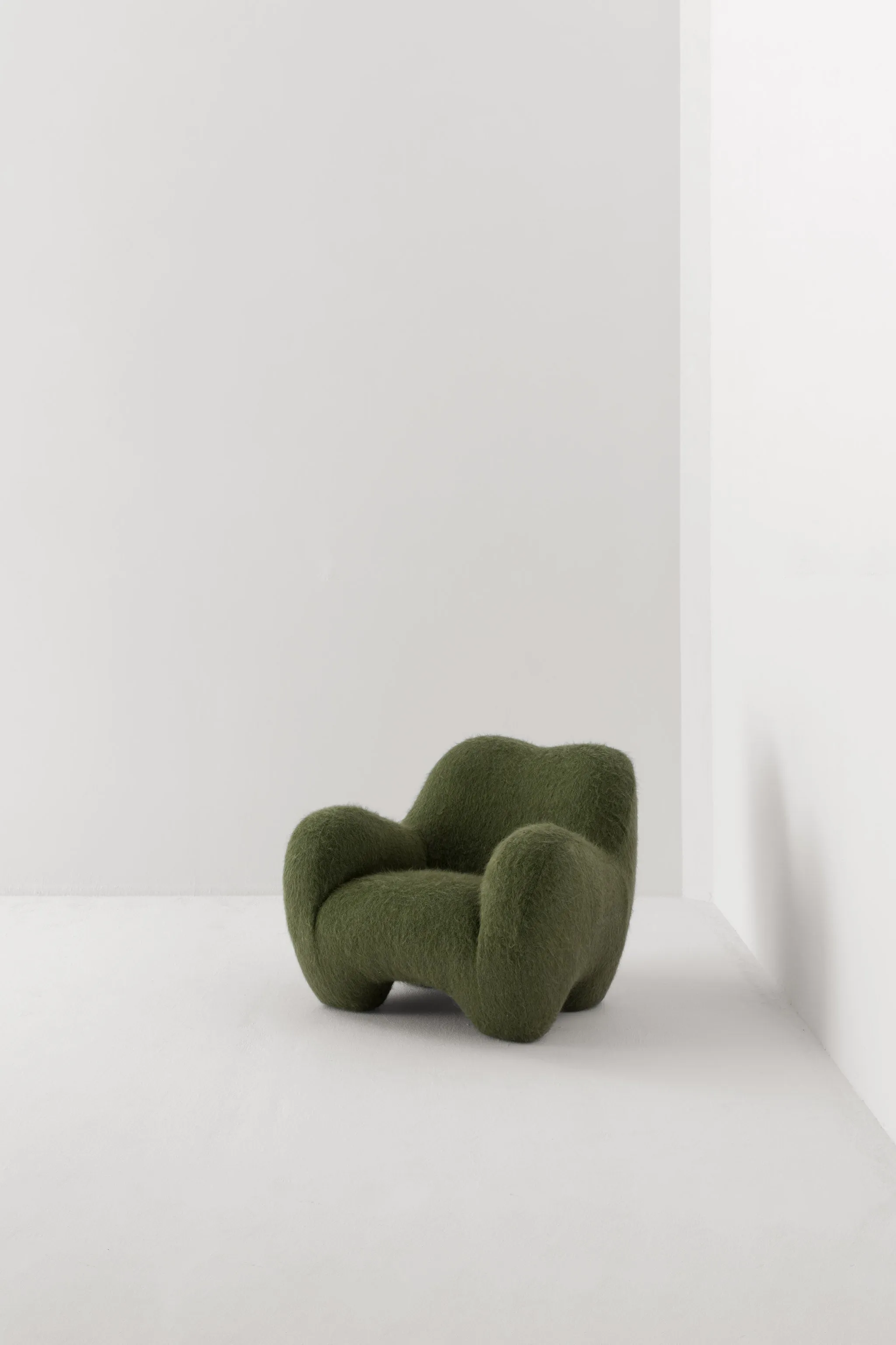 GUMMY ARMCHAIR / YETI SOUS BOIS