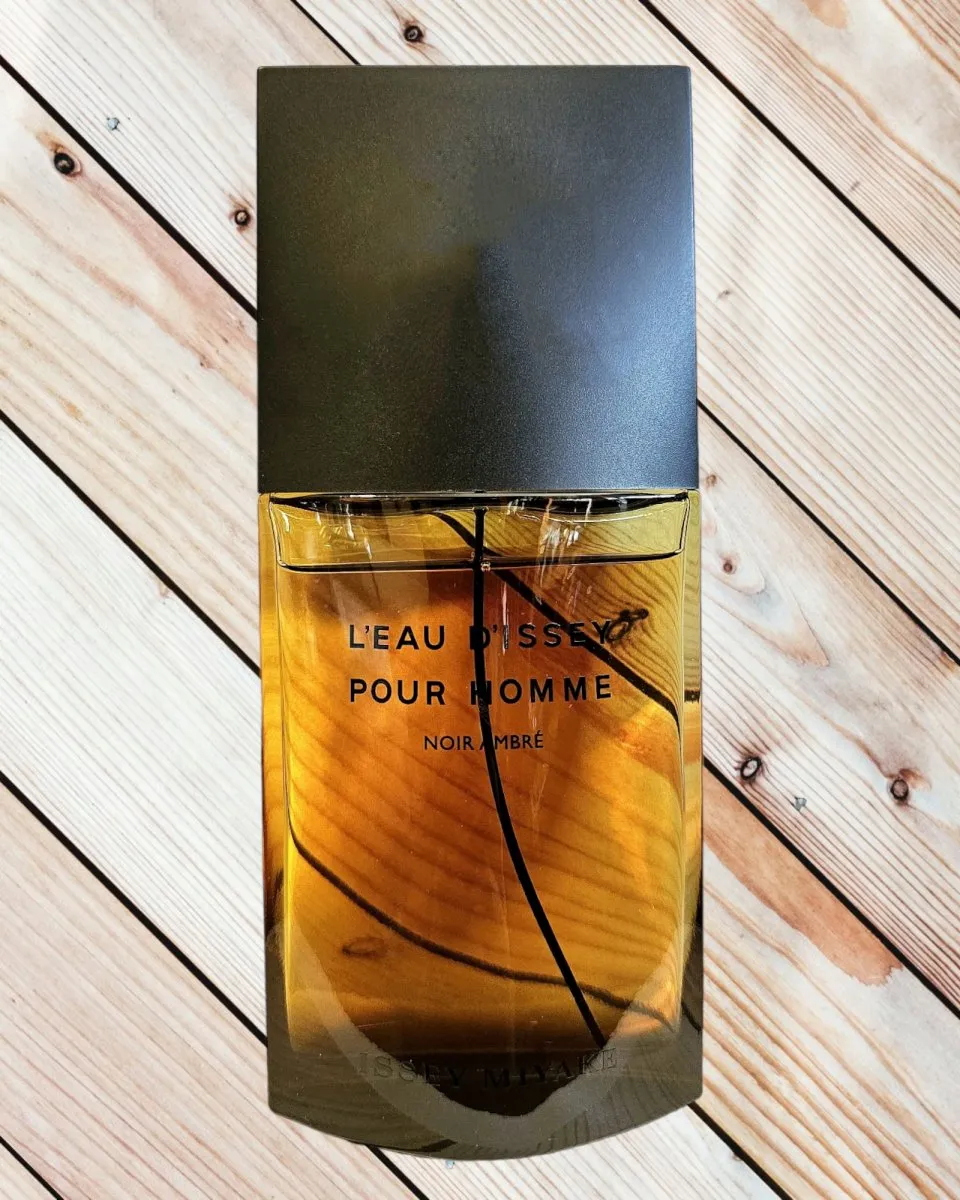 Issey Miyake L'EAU D'ISSEY POUR HOMME NOIR AMBRÉ