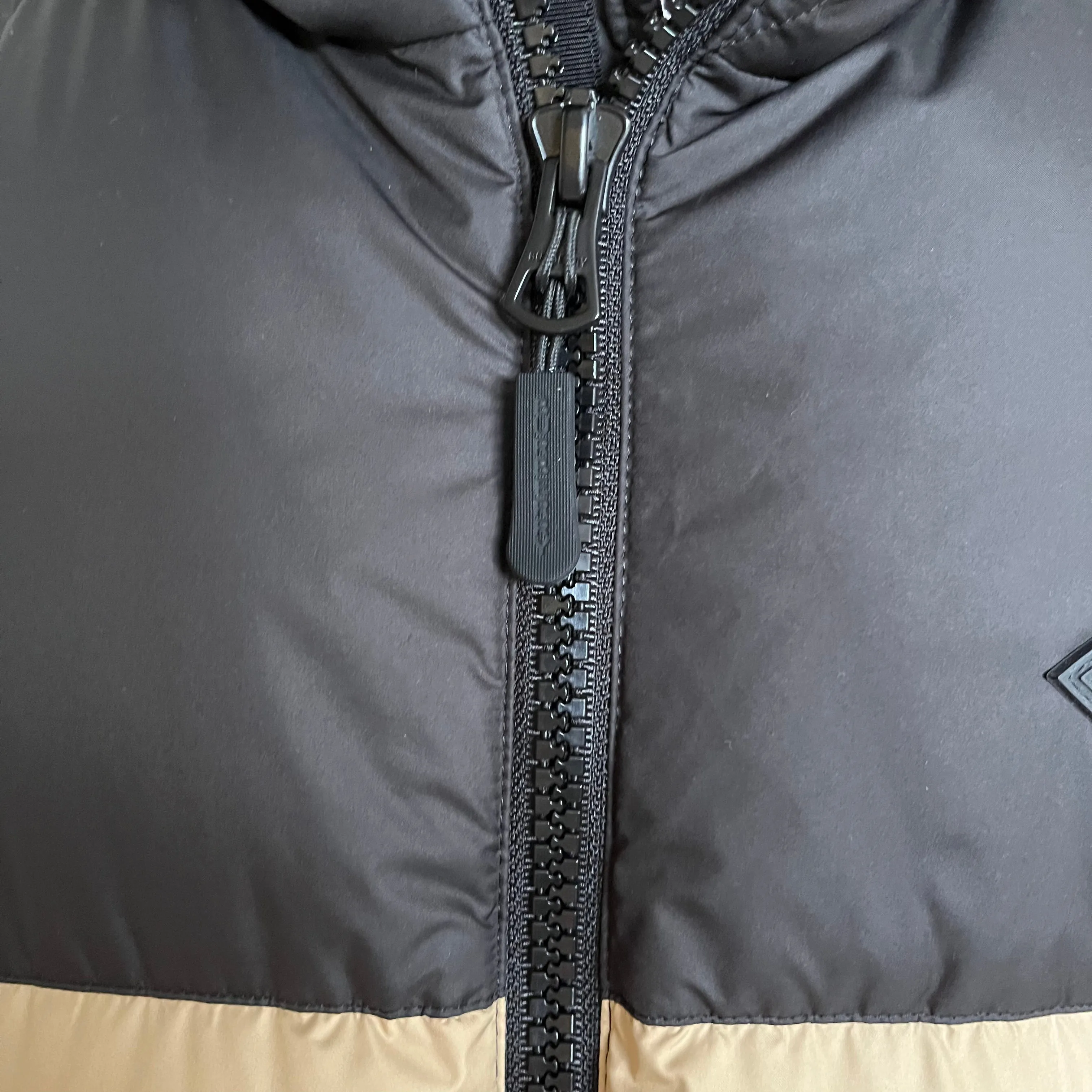 Jaqueta Burberry Braston Colour Block Puffer