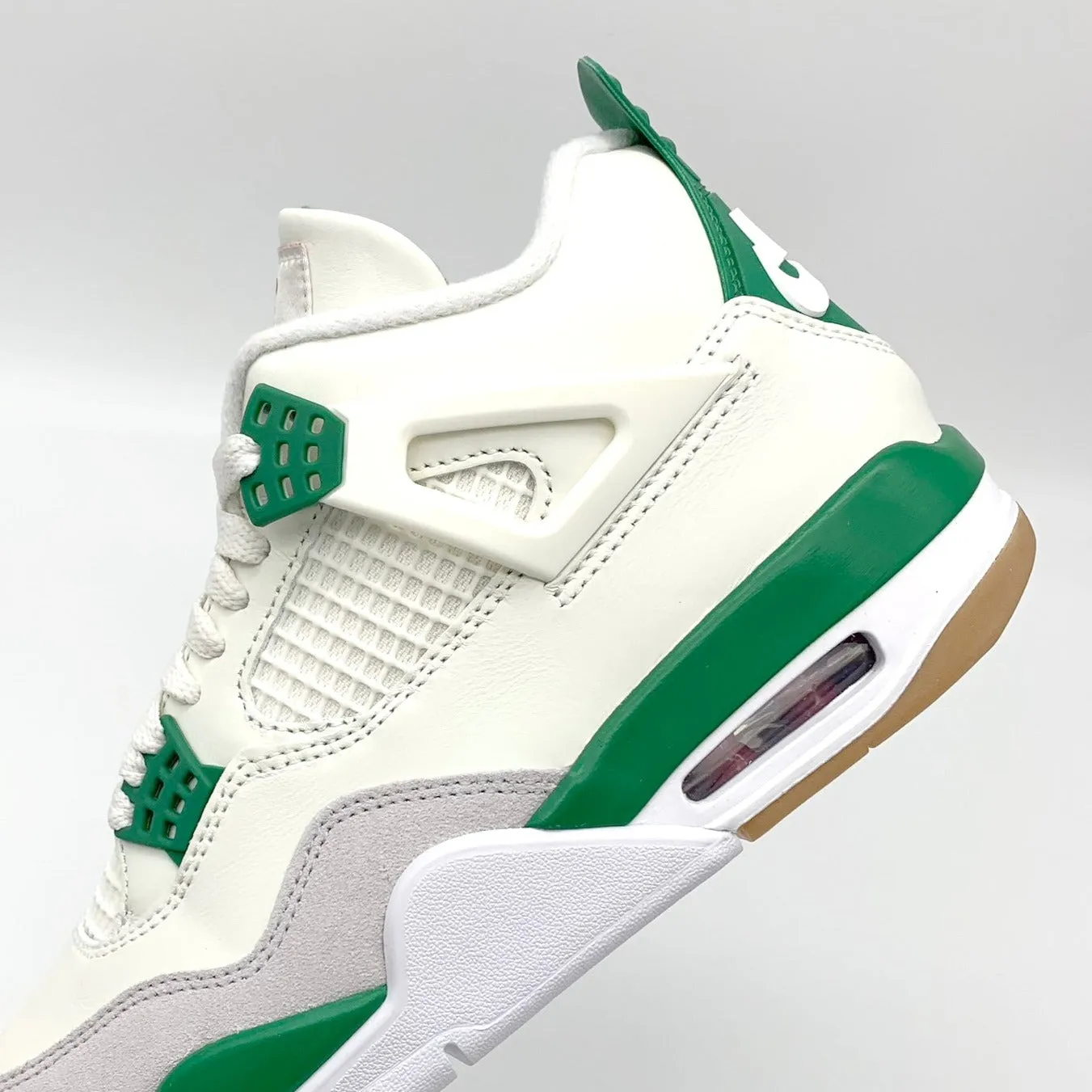 Jordan 4 Retro SB Pine Green