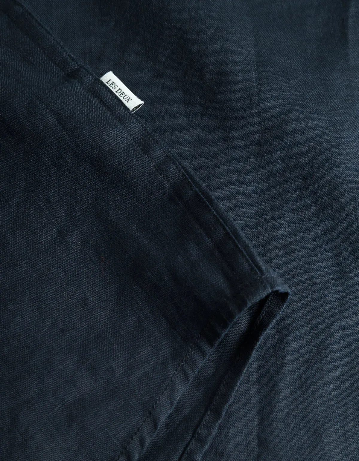 Les Deux Kristian Linen B.D. Shirt - Dark Navy