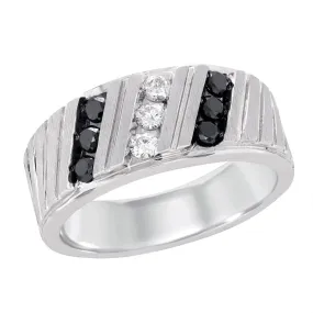 MEN'S WHITE GOLD RING WITH ROWS OF ROUND WHITE AND BLACK DIAMONDS, 1/2 CT TW