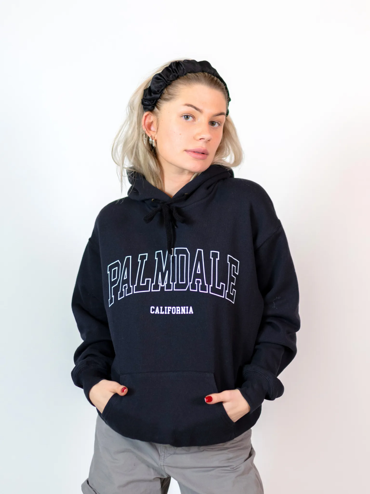 PALMDALE HOODIE  - SORT