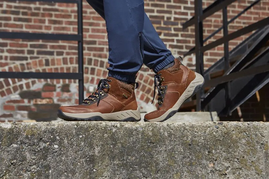 Rockport XCS Spruce Peak Hiker Leather Brown   