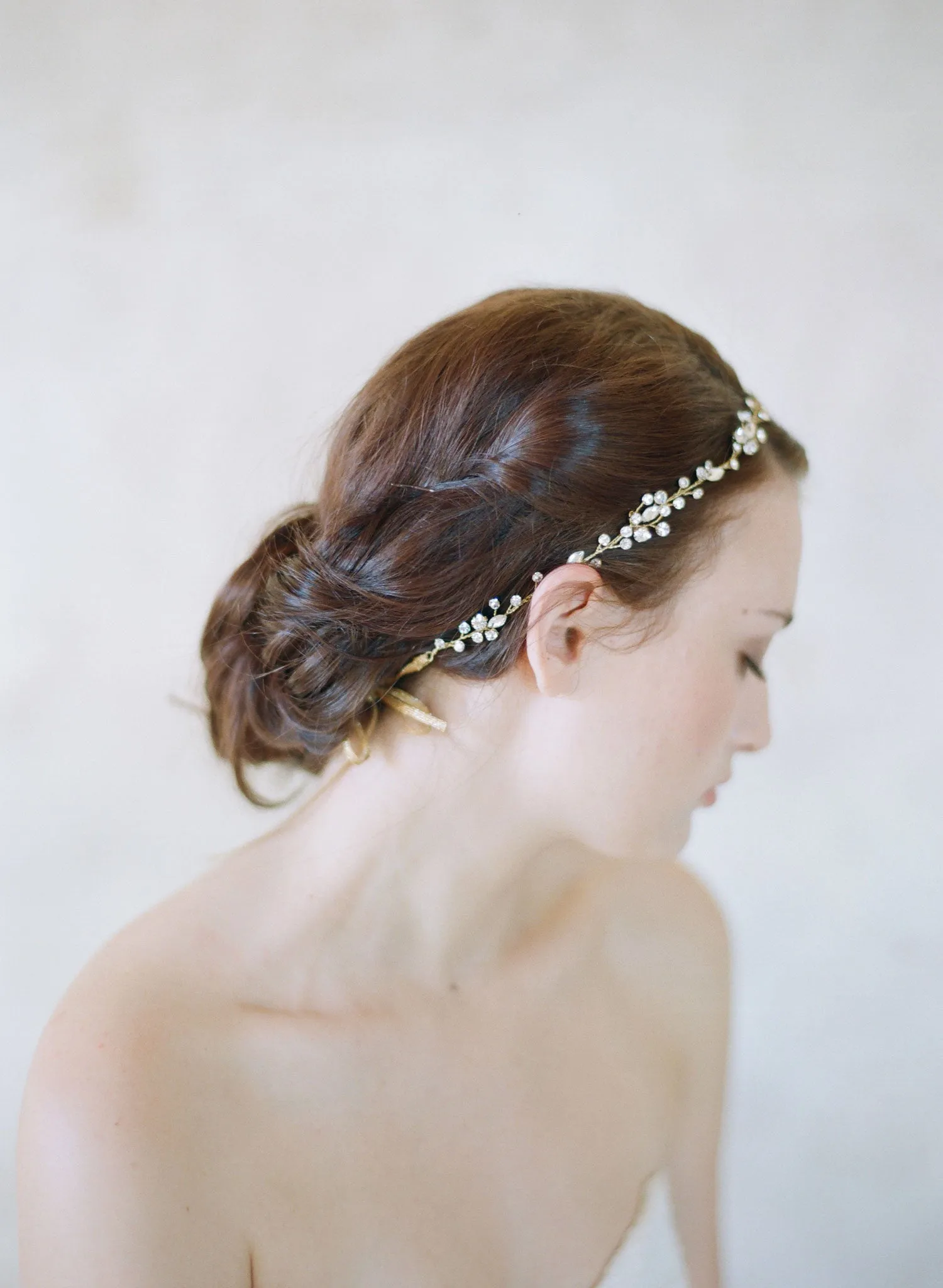 Simple crystal hair vine - Style #545