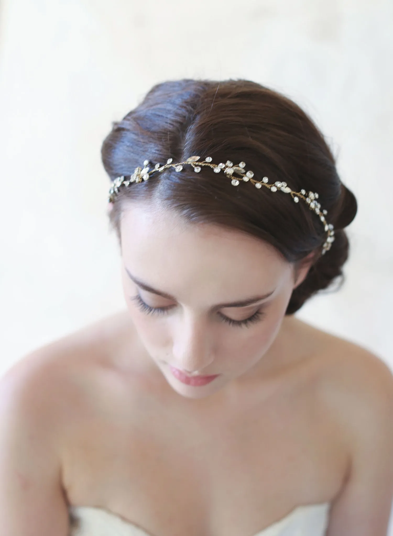 Simple crystal hair vine - Style #545