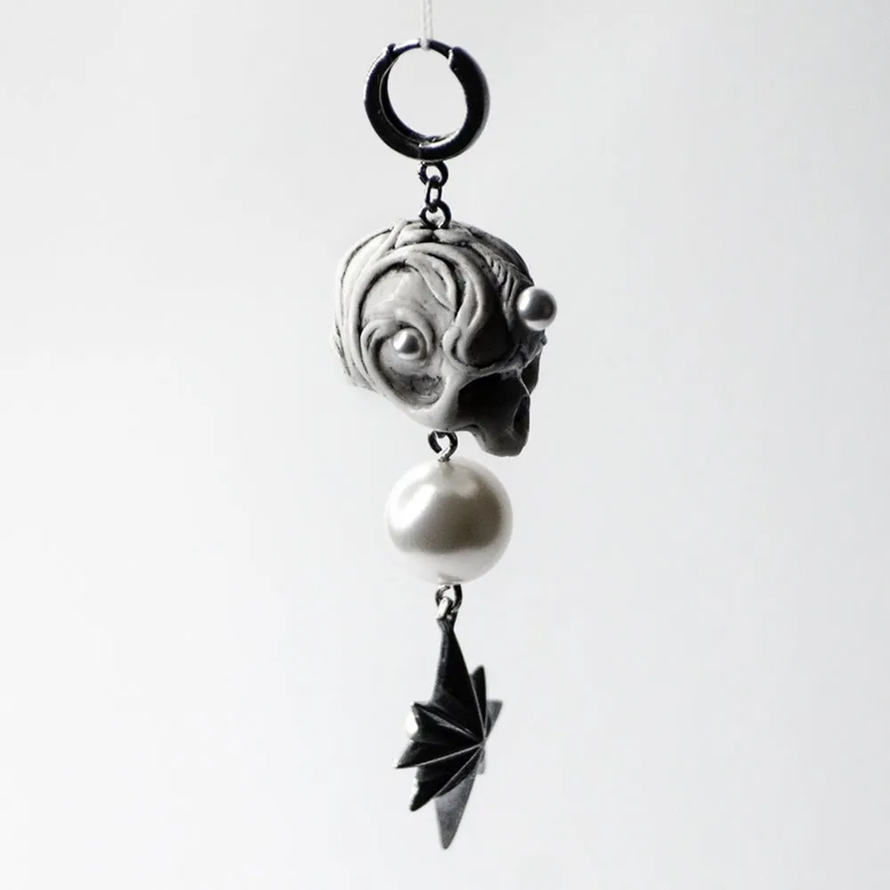 Skull & Star earring