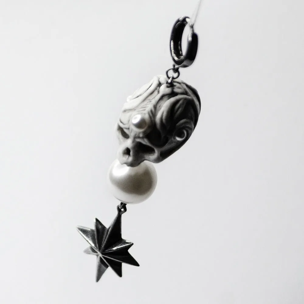 Skull & Star earring