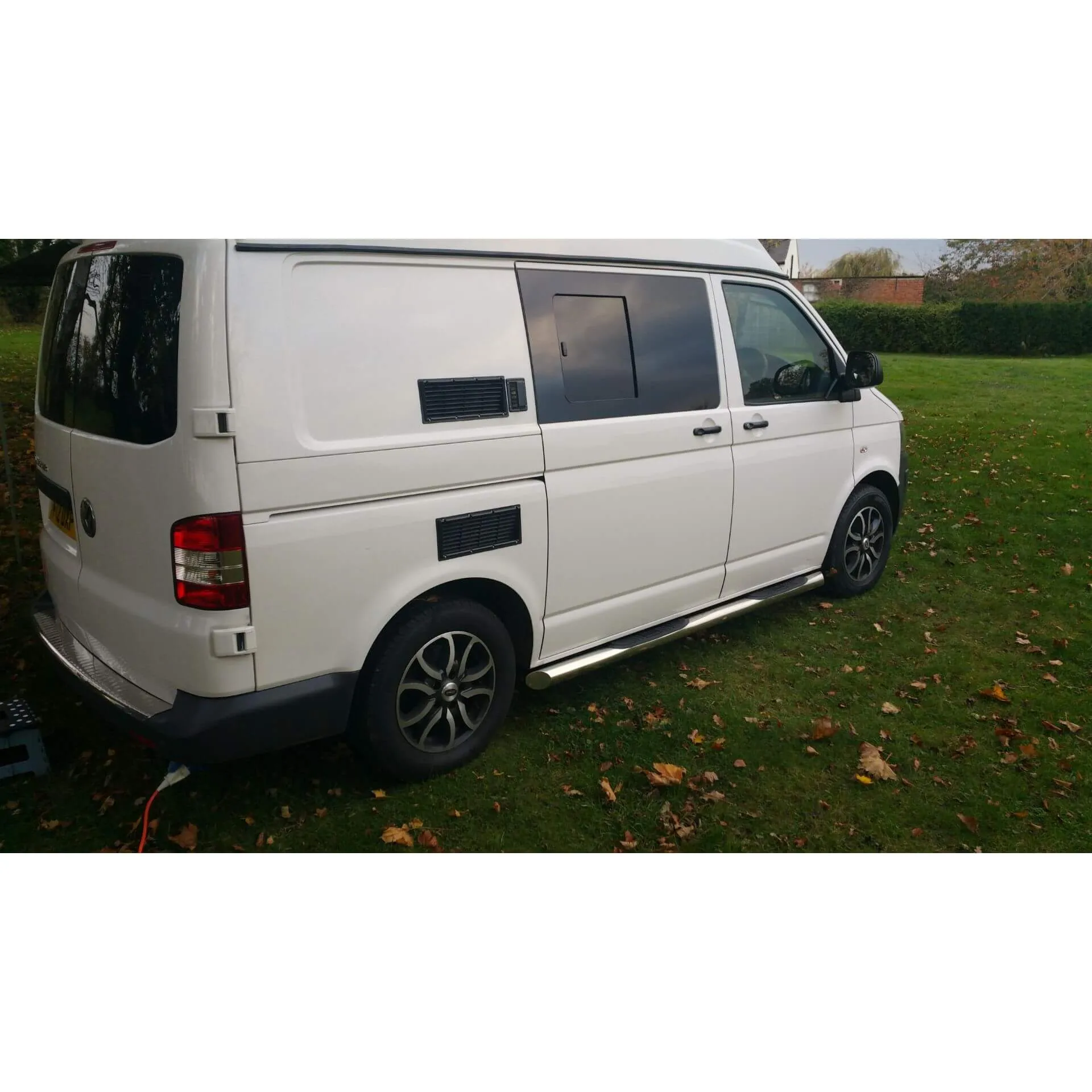 Stainless Steel Side Bars with Step Pads for Volkswagen Transporter T5 SWB