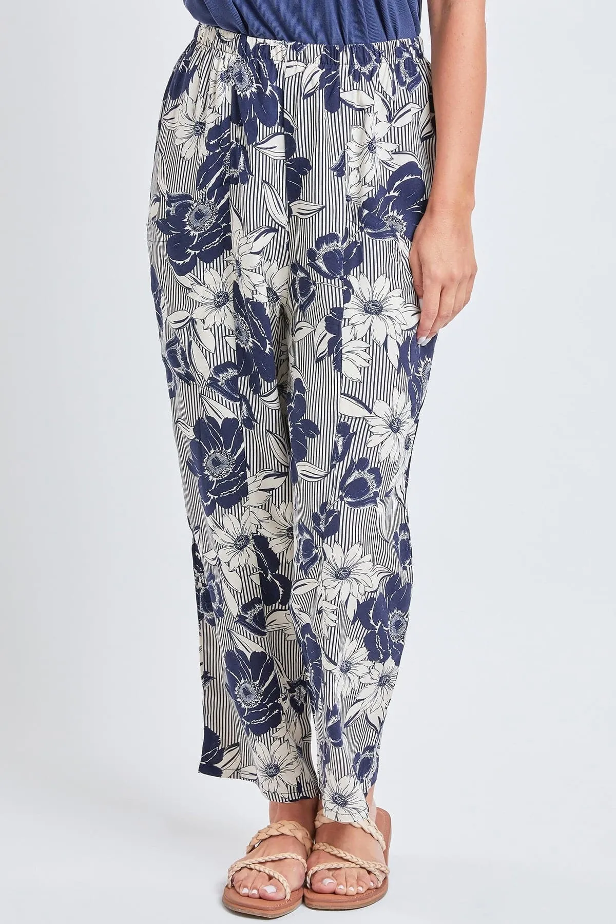 Women's Pull-On Relaxed High Rise Pant