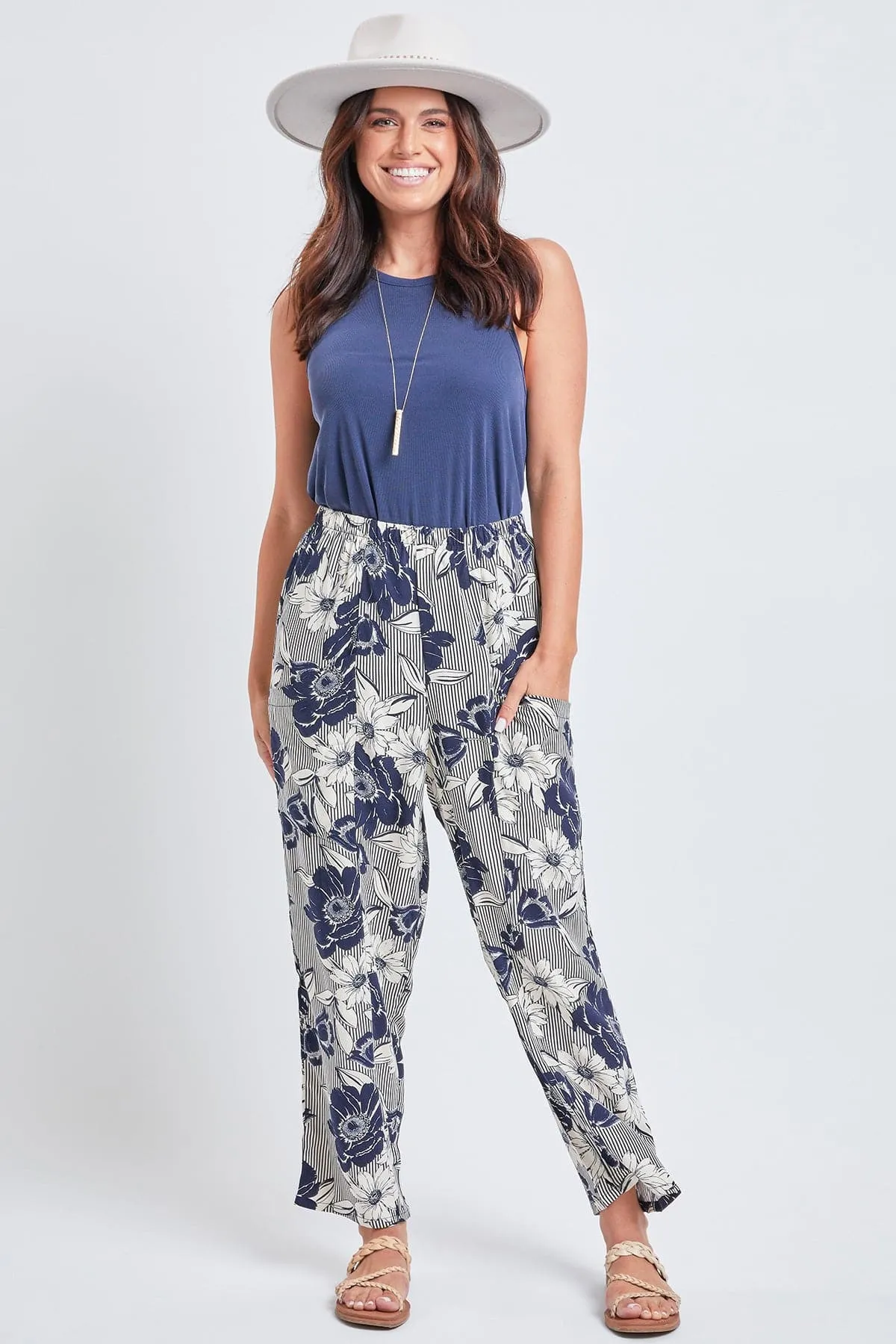 Women's Pull-On Relaxed High Rise Pant