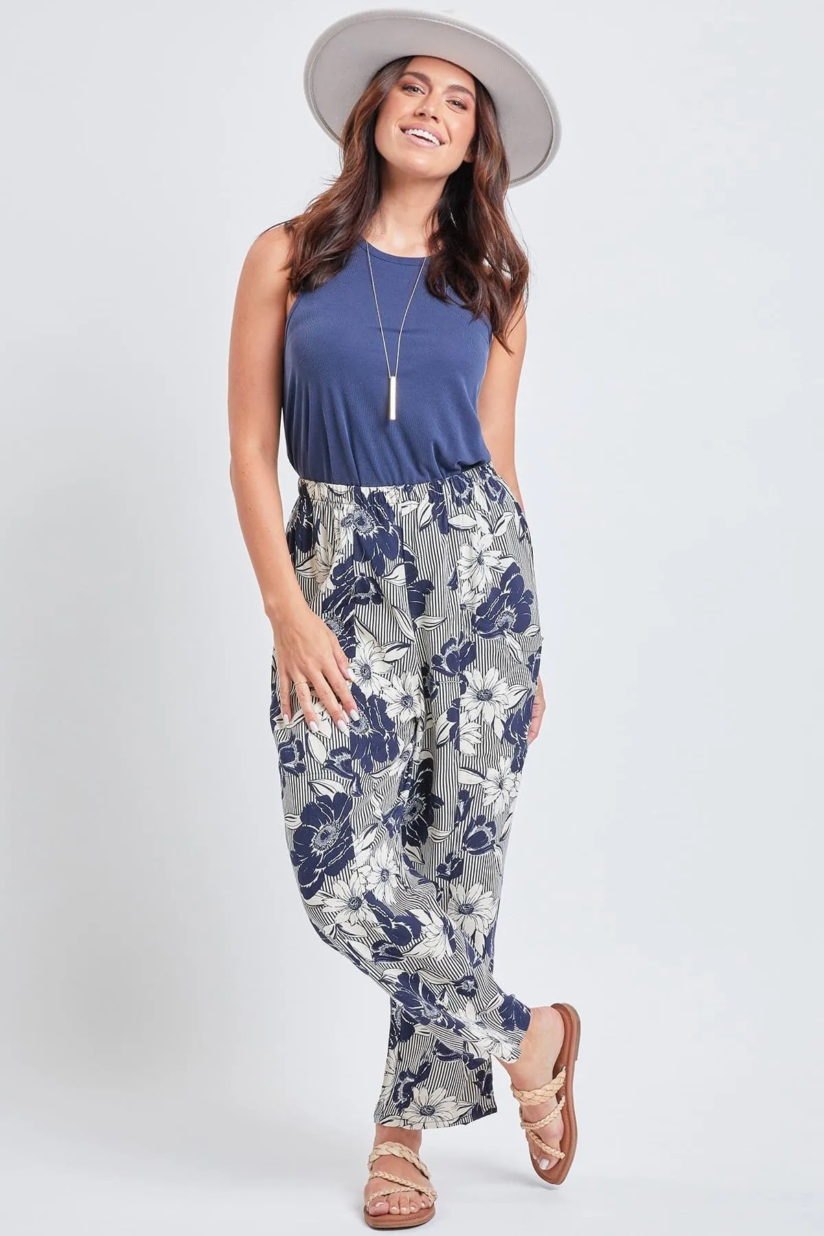 Women's Pull-On Relaxed High Rise Pant